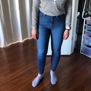 Everlane jeans high waisted size 26 ankle
